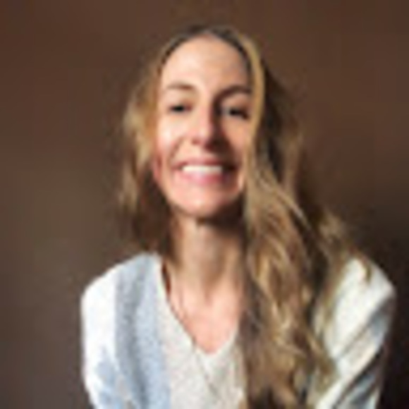 Meet your Posher, Sarah - Picture 1 of 1